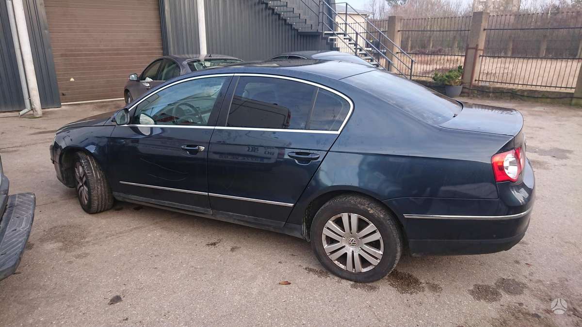 Volkswagen Passat for parts