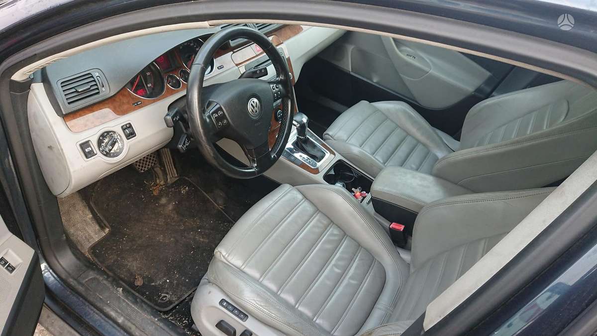 Volkswagen Passat dalimis