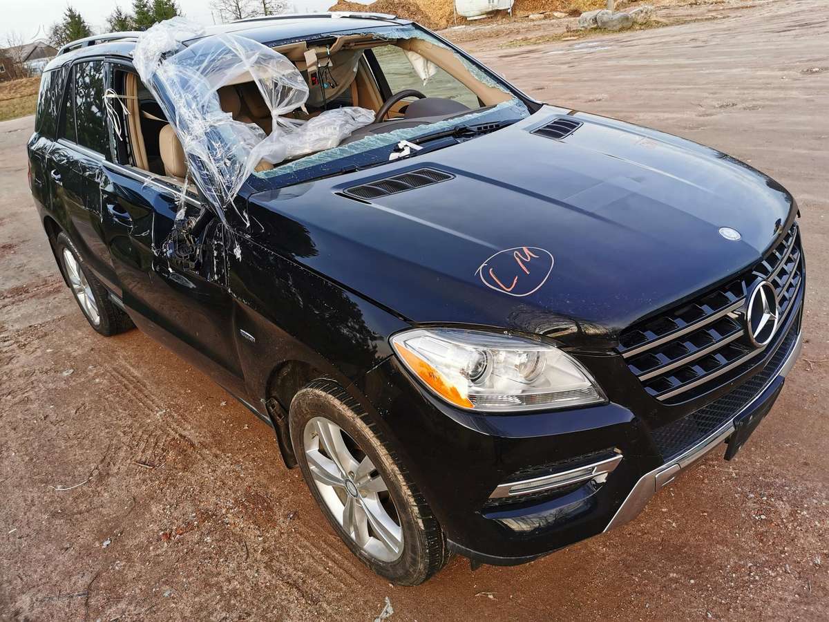 Mercedes-Benz ML350 dalimis