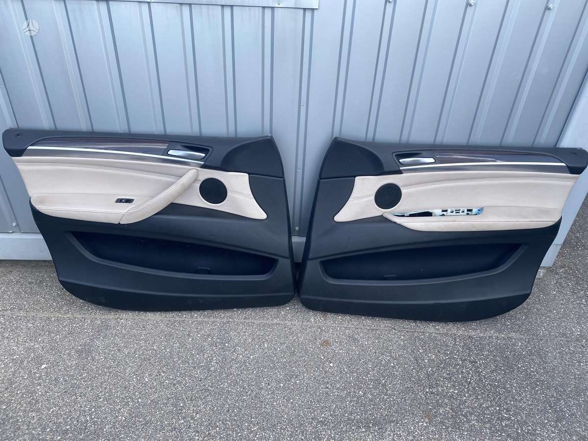 BMW X6 обивка дверей, сиденья