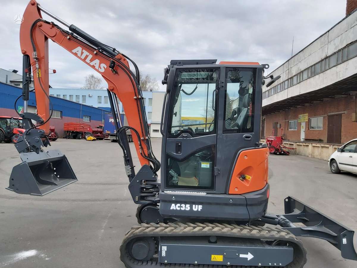Atlas AC35UF, mini excavator