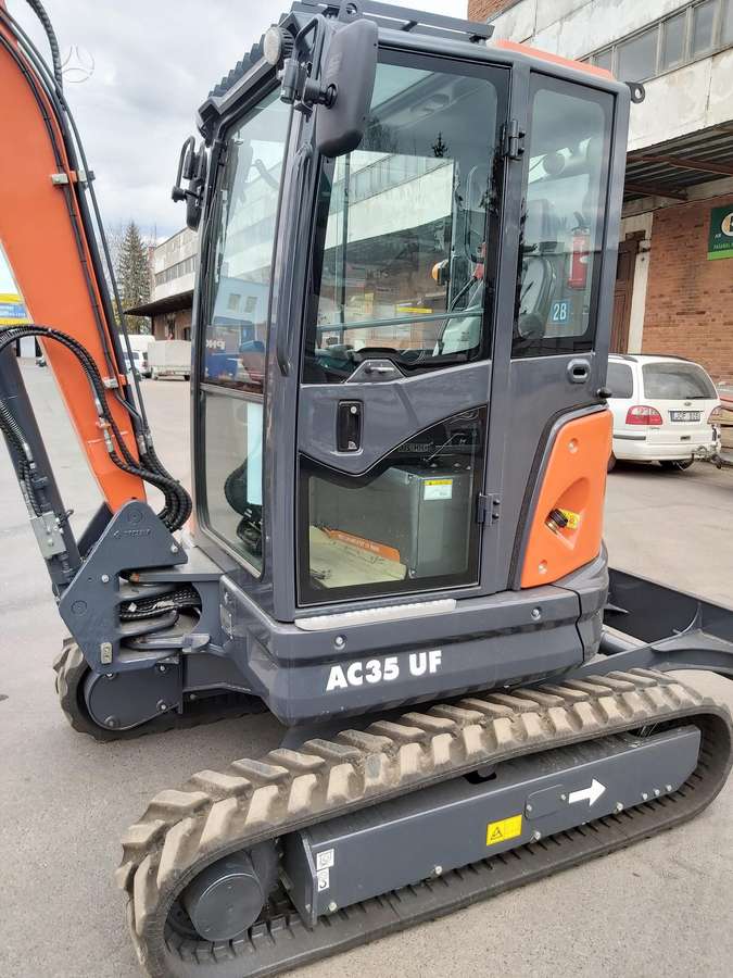 Atlas AC35UF, мини-экскаваторы