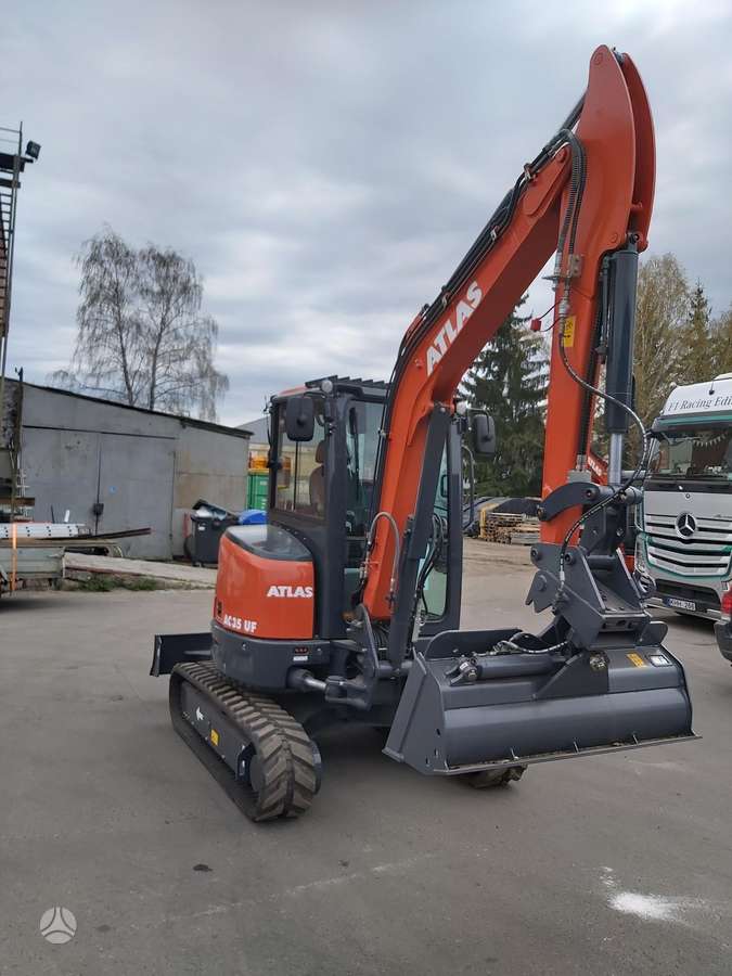 Atlas AC35UF, mini excavator
