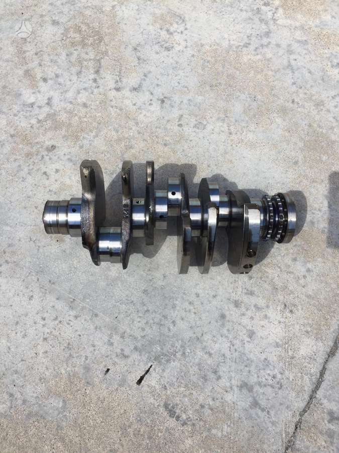 Audi A6 crankshaft, cylinder head