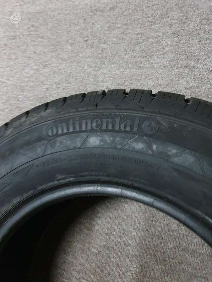 Continental 8mm 95% VancoWinter2, winter 235/65 R16