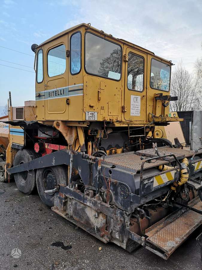 Bomag Bitelli bb670 dalimis, kelių tiesimo mašinos
