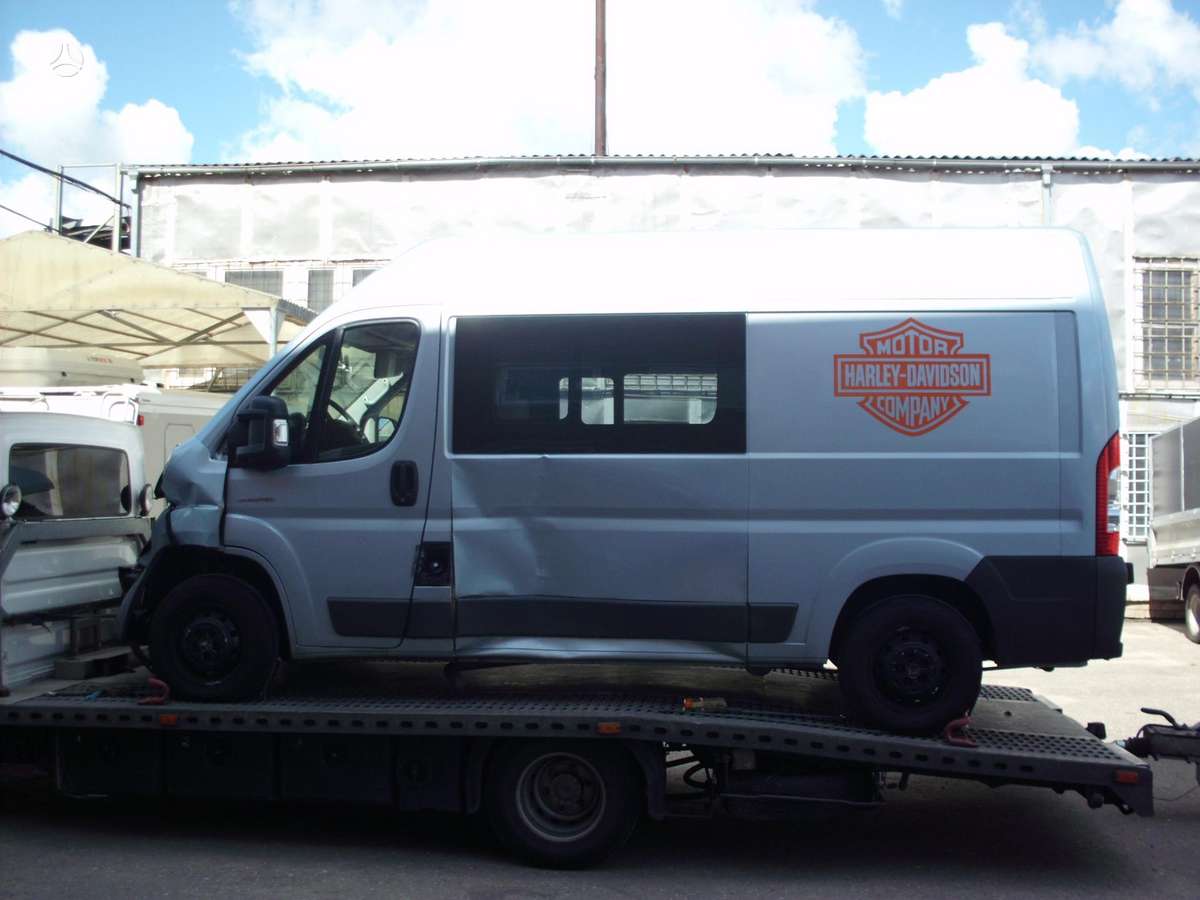 Peugeot Boxer 3.0 2.2 HDI, cargo vans