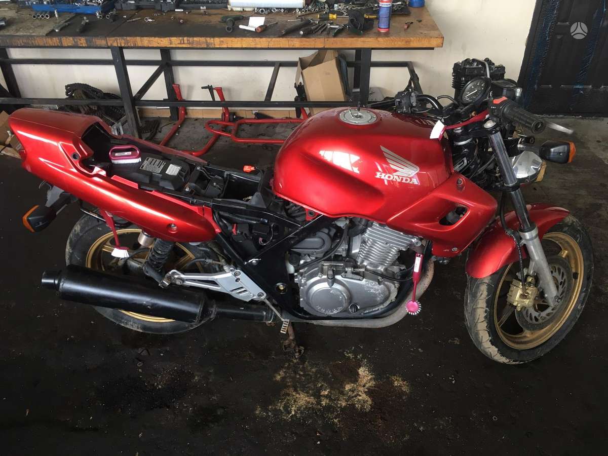 Honda CB, street / classic