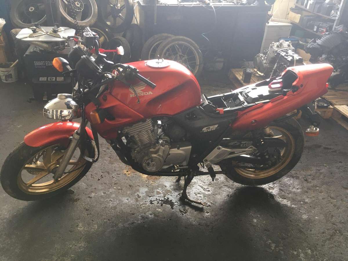 Honda CB, street / classic