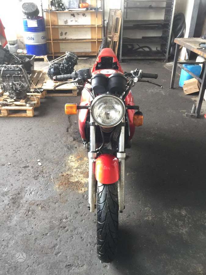Honda CB, street / classic