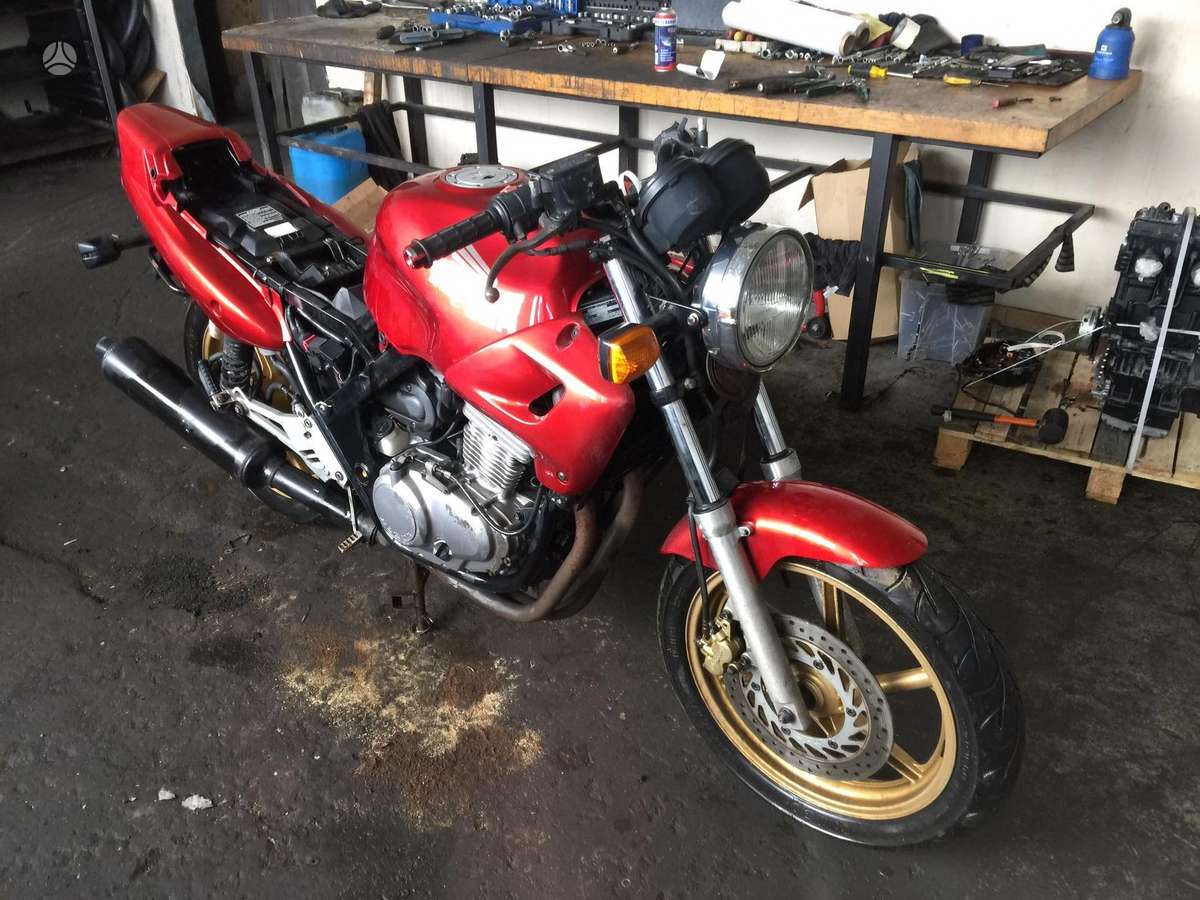 Honda CB, street / classic