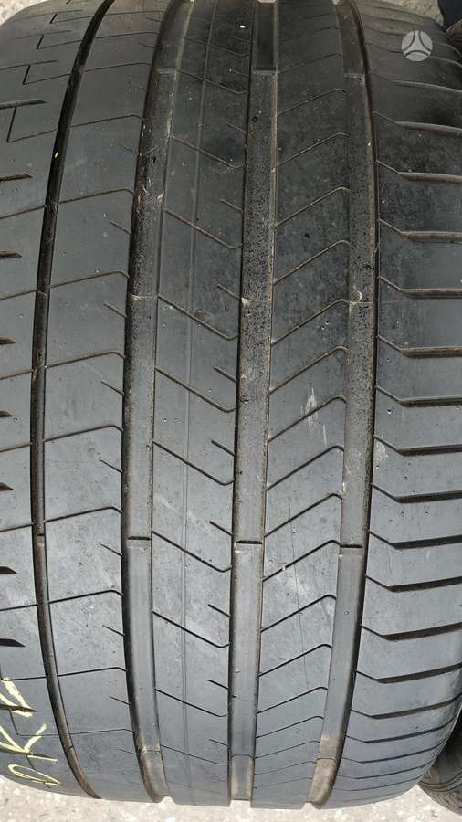 Pirelli, vasarinės 305/30 R21
