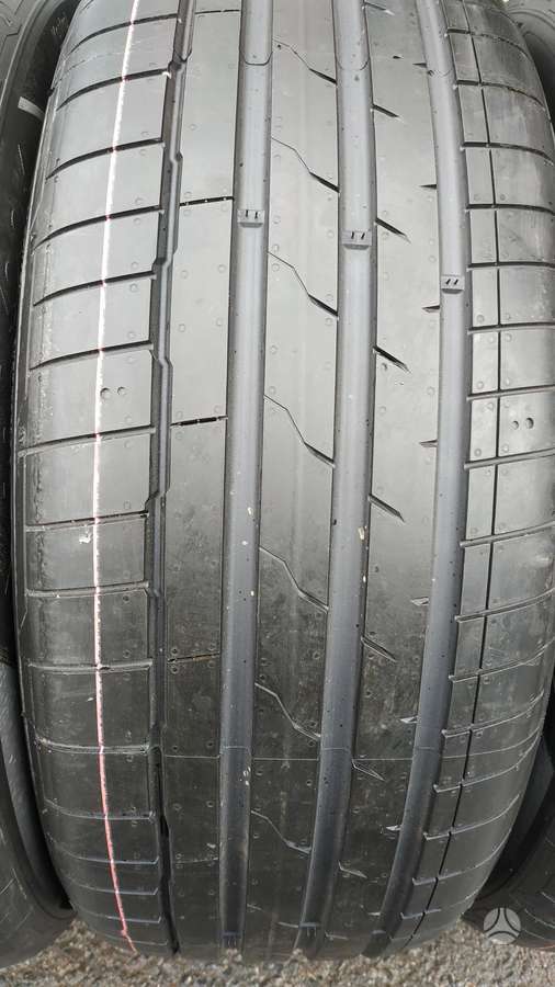 Hankook, vasarinės 225/55 R19