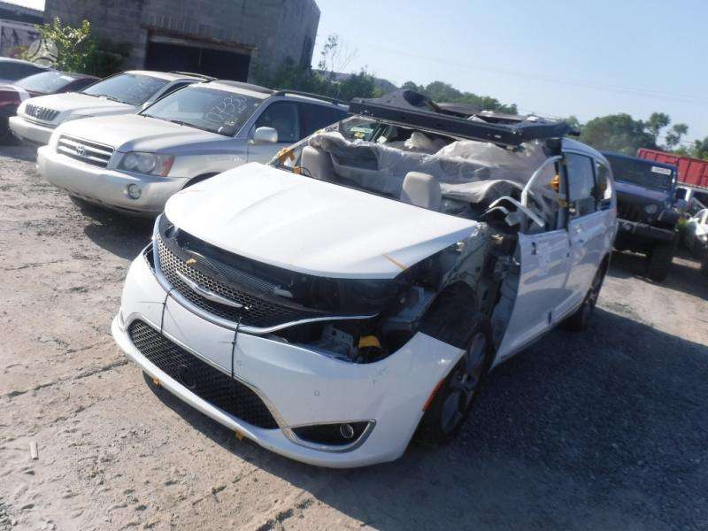 Chrysler Pacifica for parts. Limited