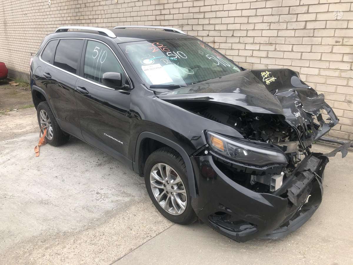 Jeep Cherokee dalimis
