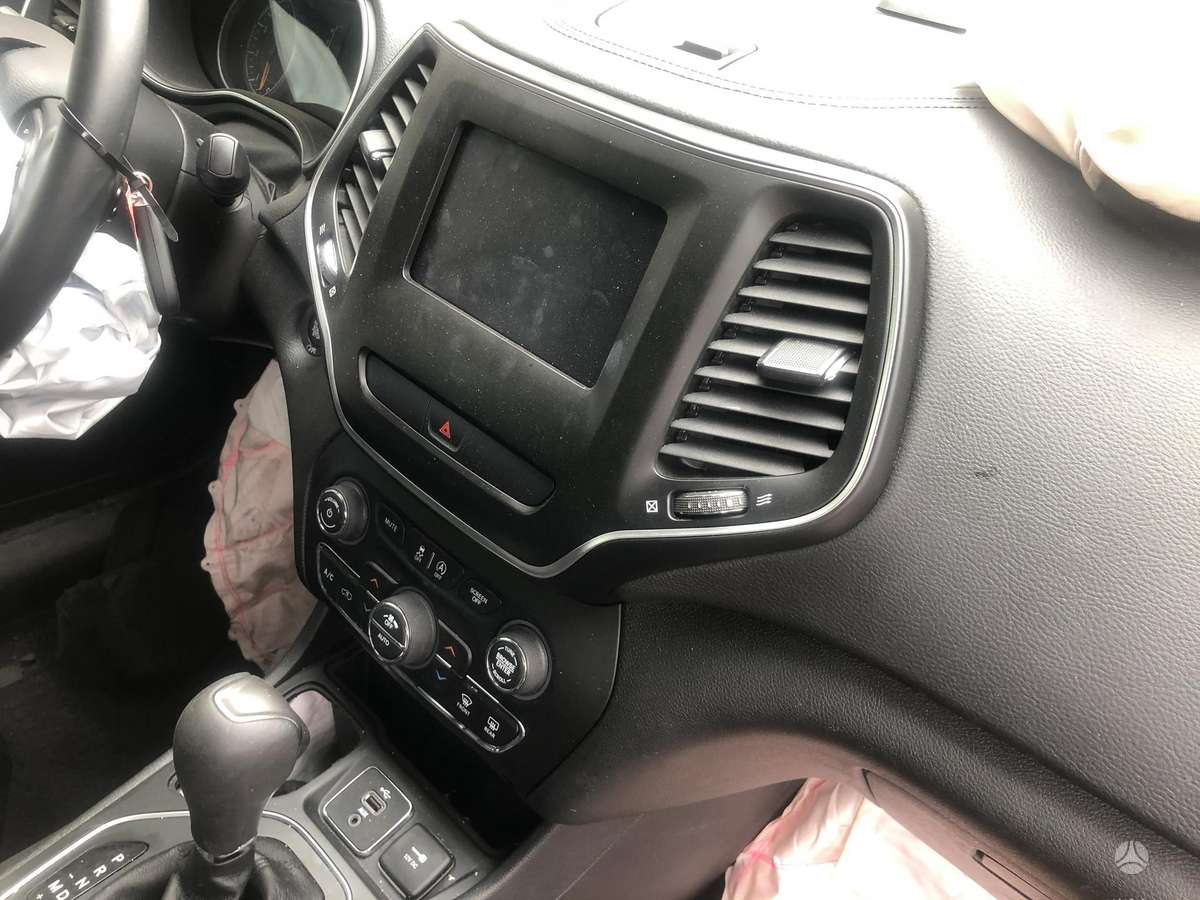 Jeep Cherokee по частям