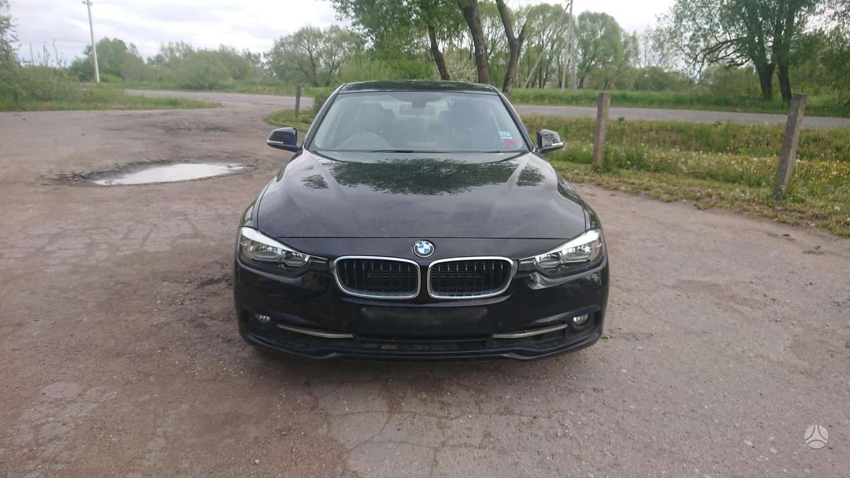 BMW 330