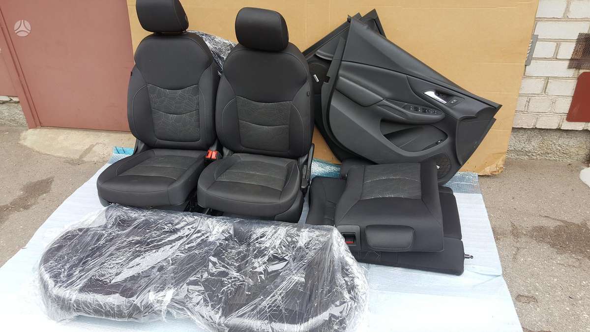 Chevrolet Volt body parts
