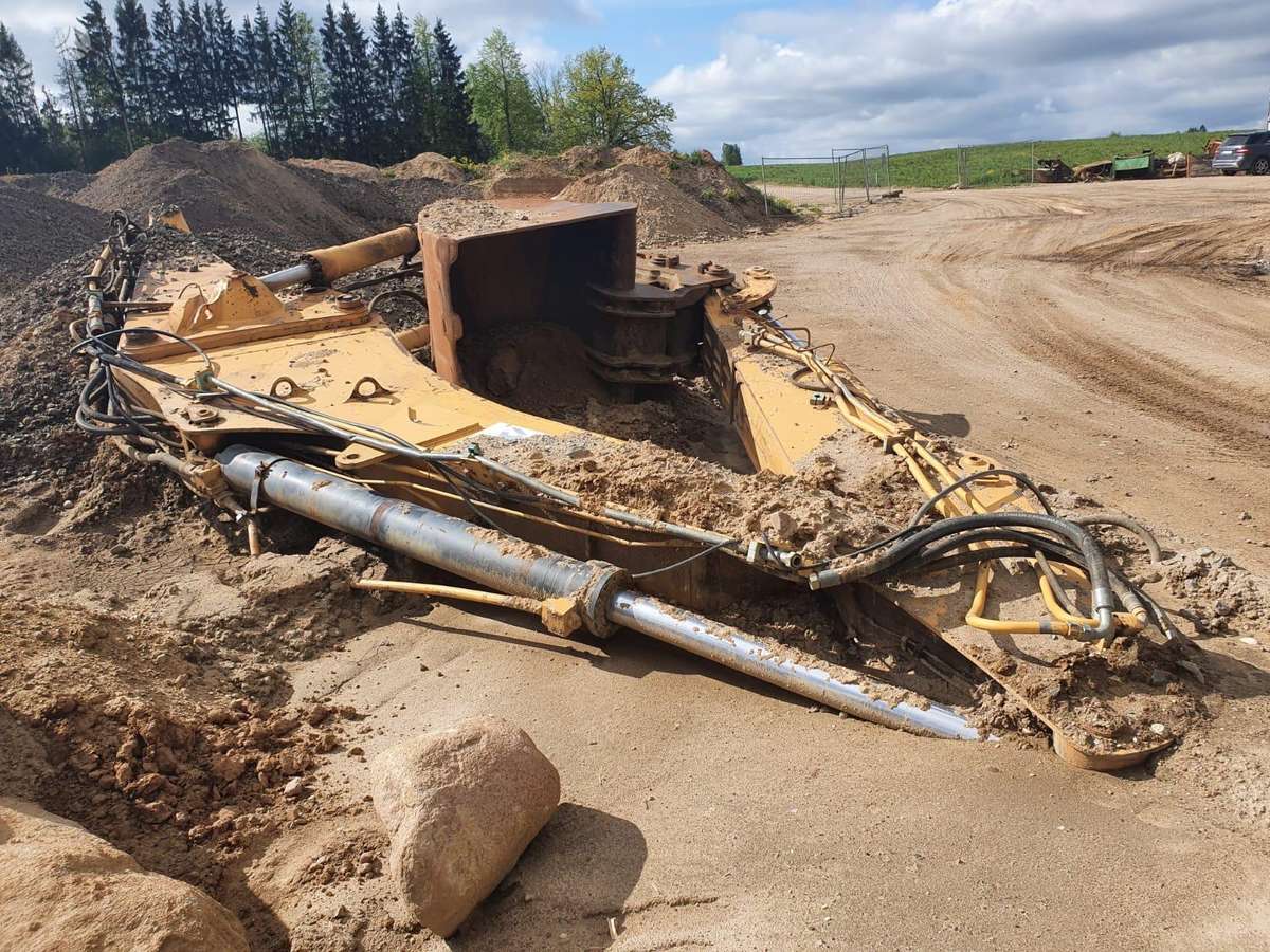 Liebherr 942, statybos ir kelių tiesimo technika