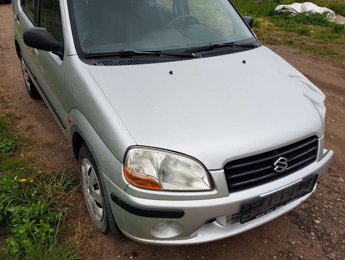 Suzuki Ignis dalimis