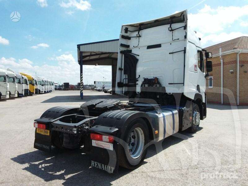 Renault T, double sleeper