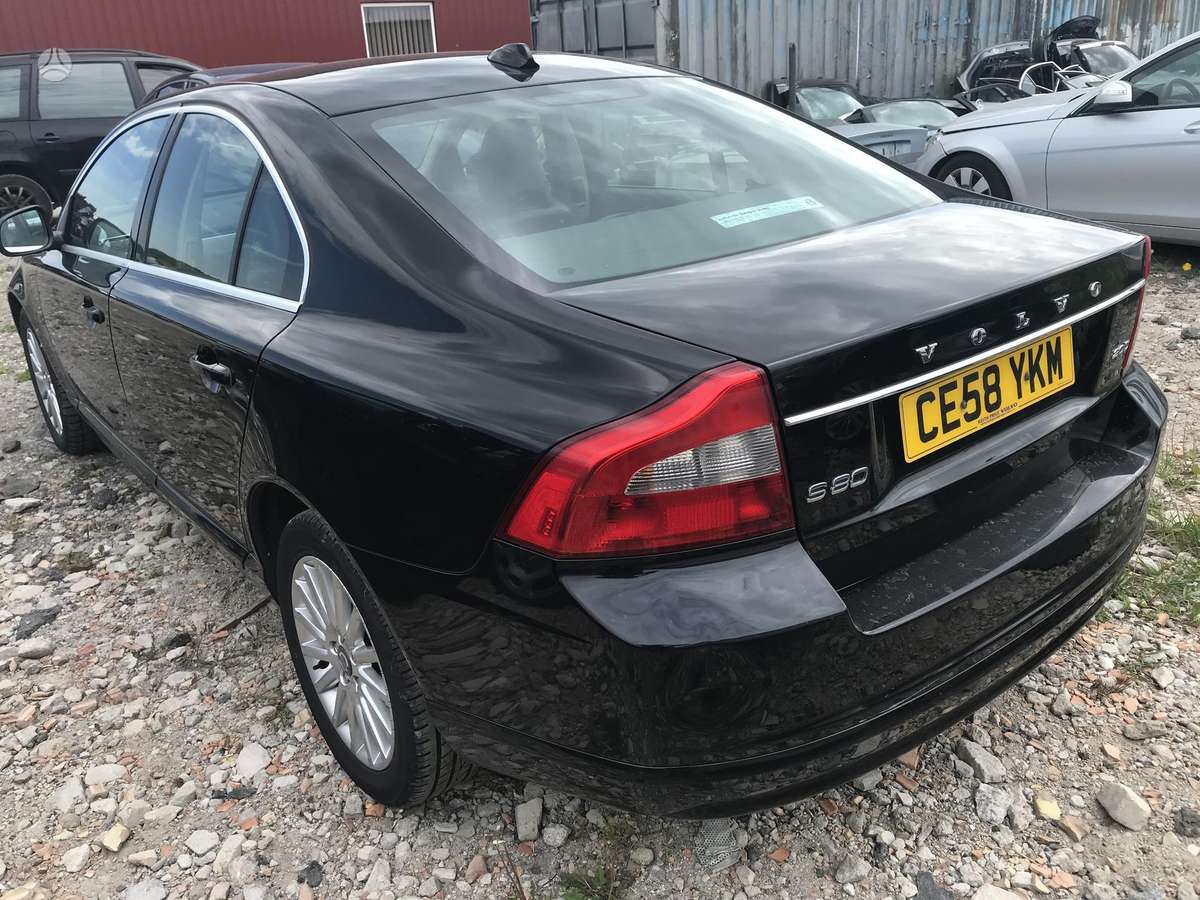 Volvo S80 dalimis