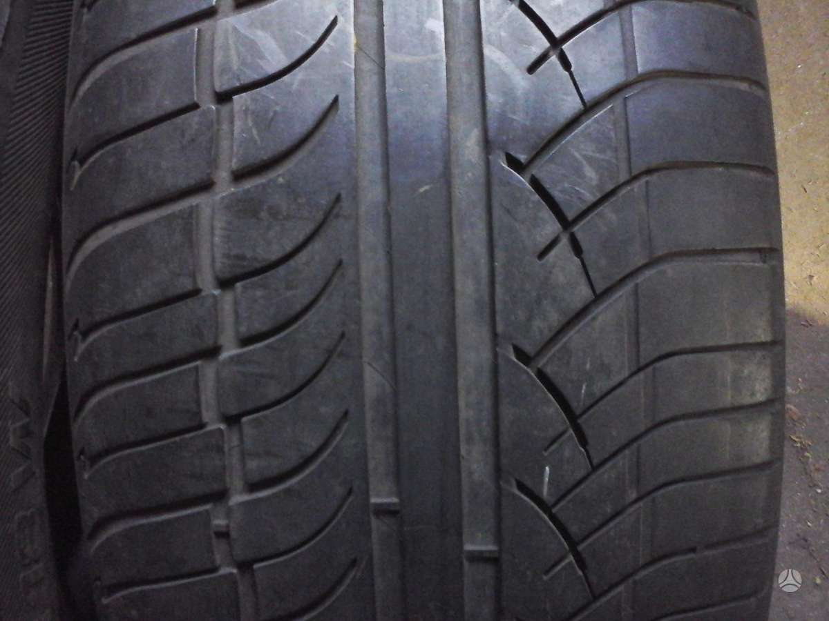 Bridgestone, vasarinės 255/55 R18