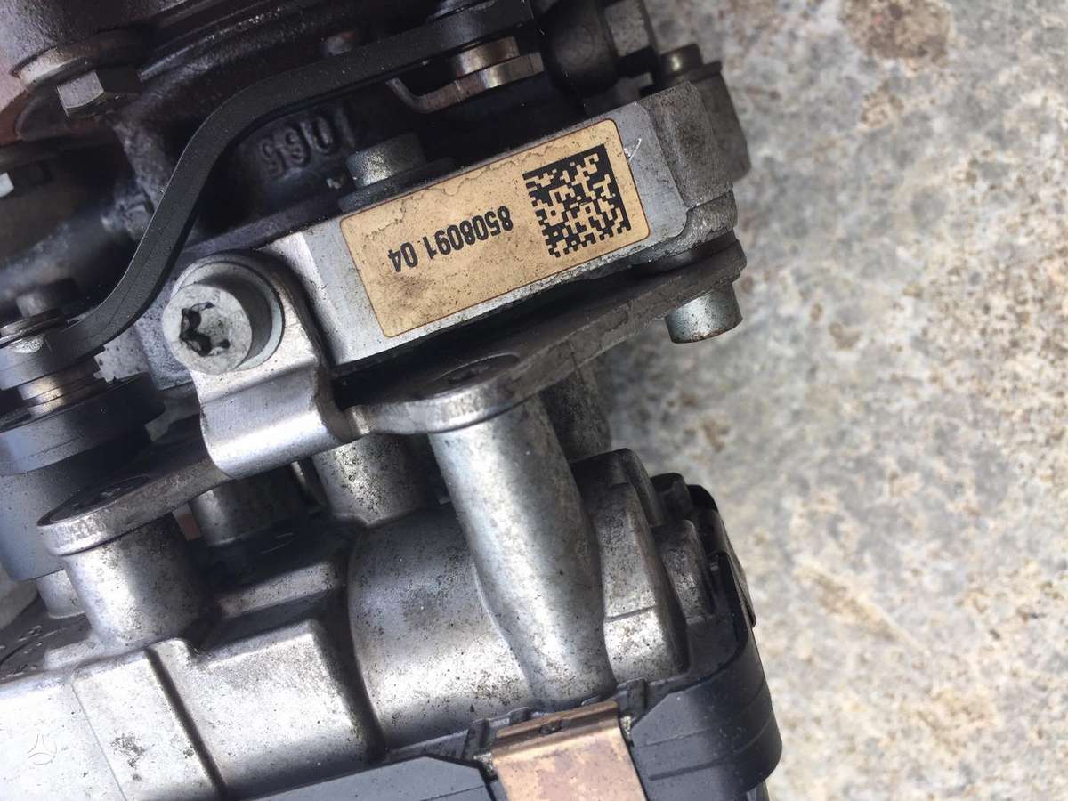 BMW 740, N57D30B, engine parts