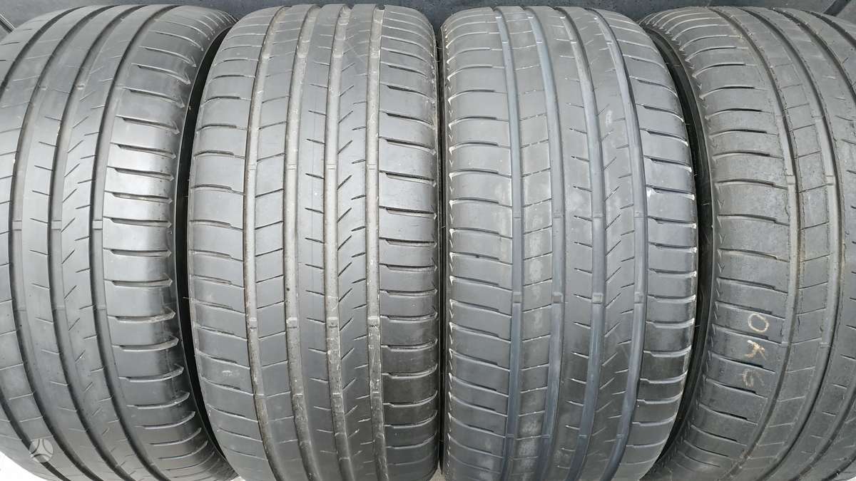 Bridgestone, summer 285/40 R21