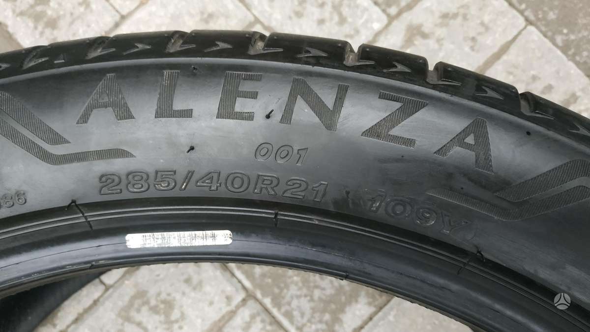 Bridgestone, vasaras 285/40 R21
