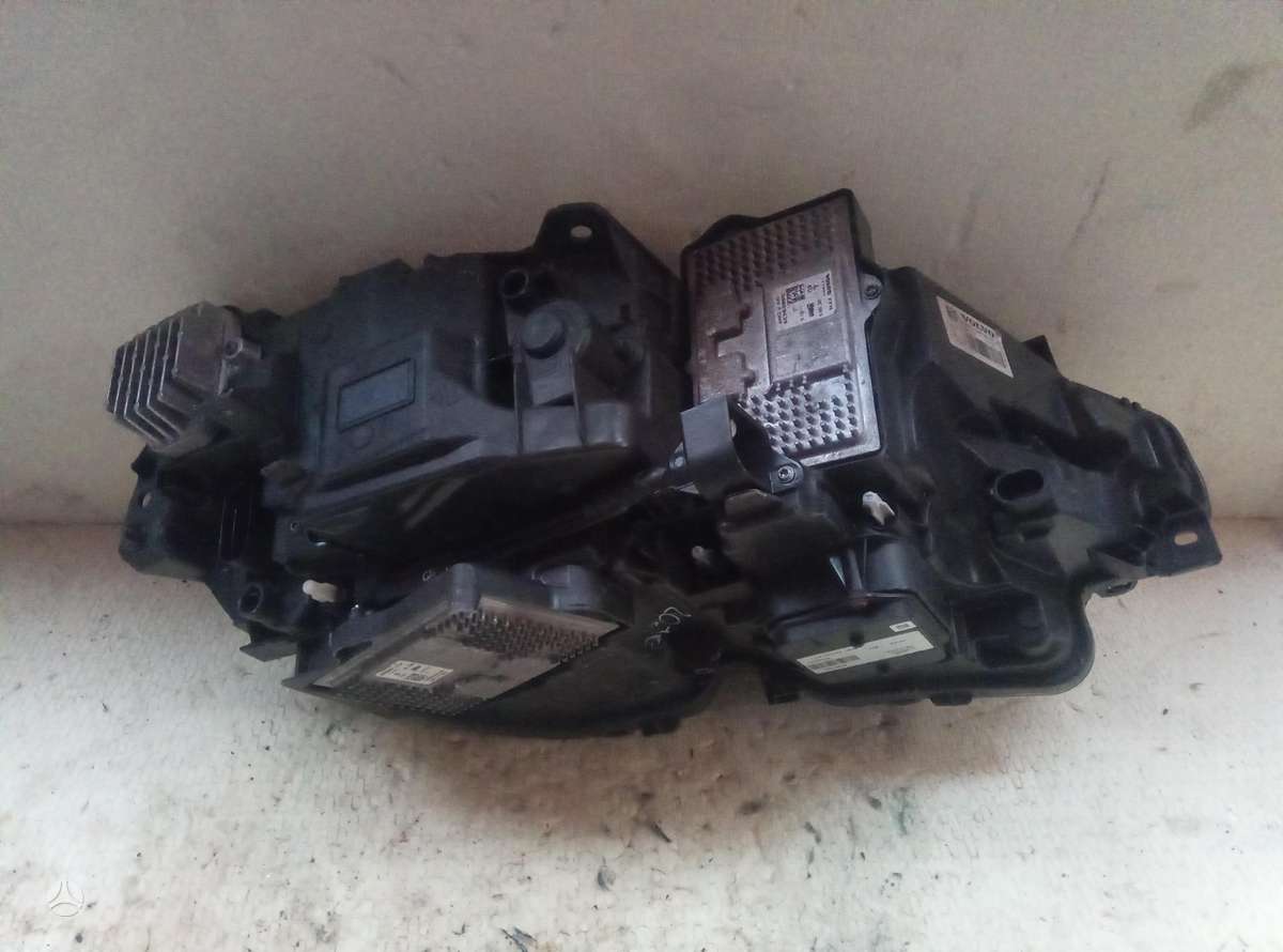 Volvo S90 kėbulo dalys