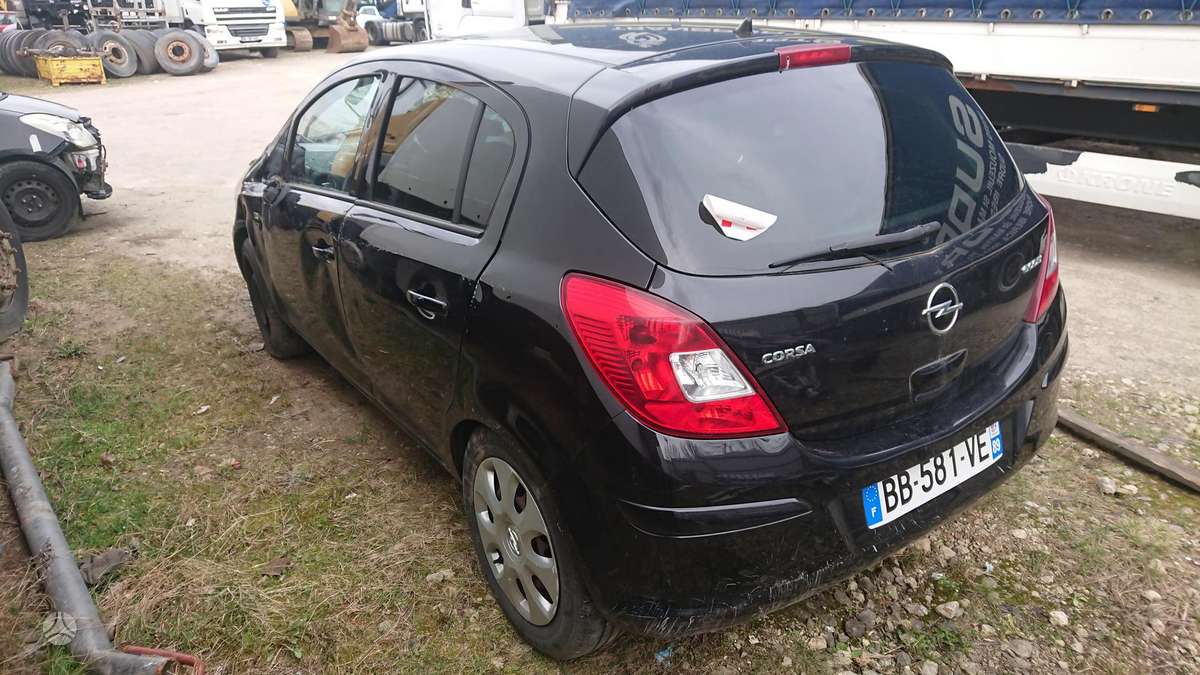Opel Corsa rezerves daļās