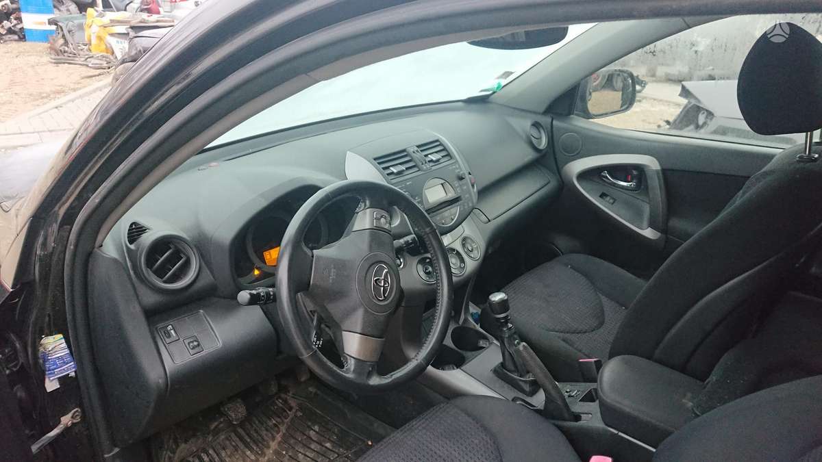 Toyota RAV4 rezerves daļās
