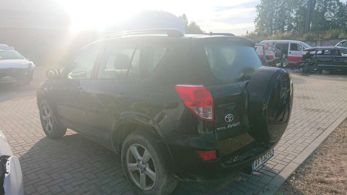 Toyota RAV4 rezerves daļās