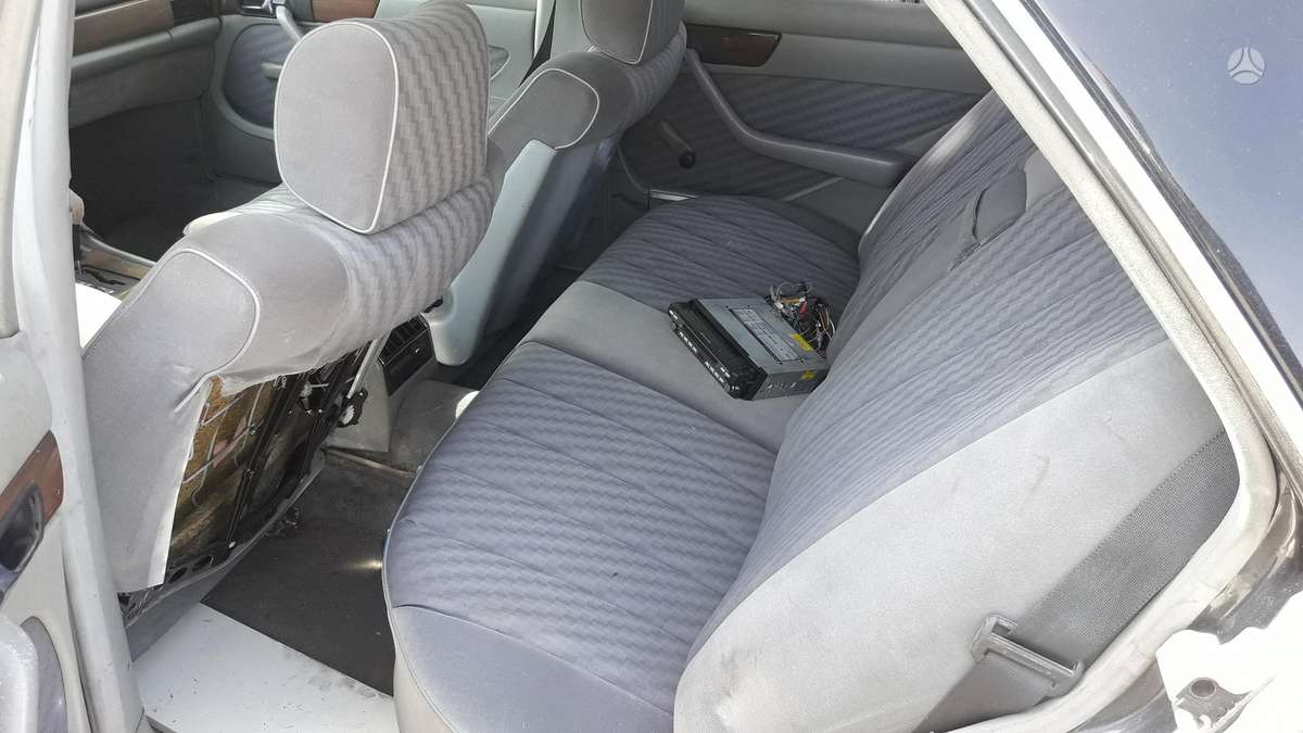 Mercedes-Benz S klasė по частям