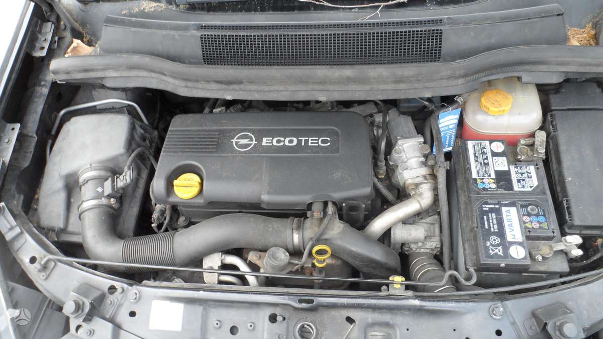 Opel Zafira по частям