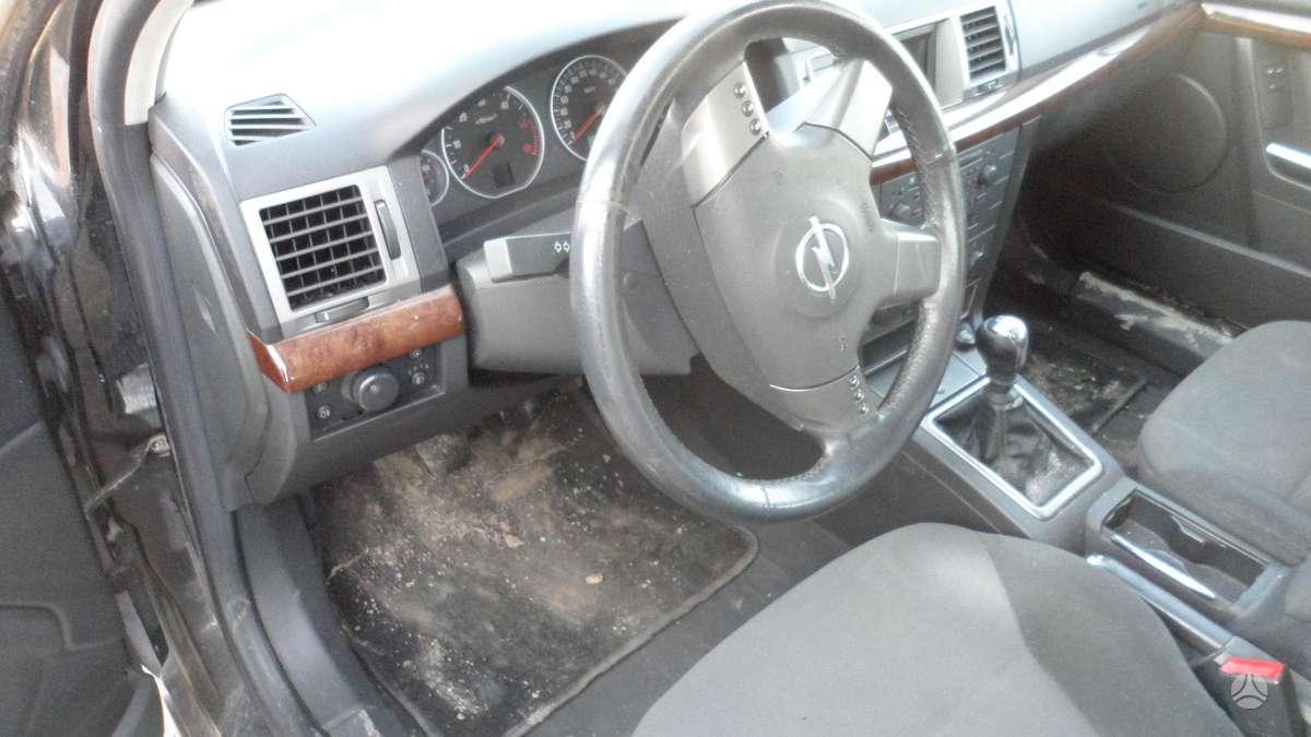 Opel Vectra dalimis