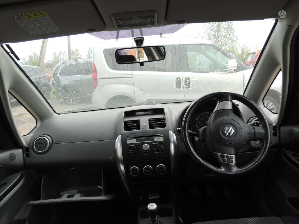 Suzuki SX4 Waze google maps autokapseta basic