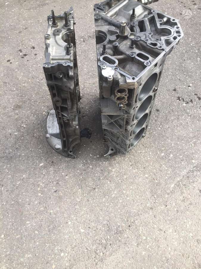 Mercedes-Benz S63 AMG, 156.985, engine block