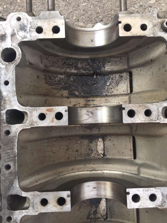 Mercedes-Benz SL63 AMG, 156.985, engine block