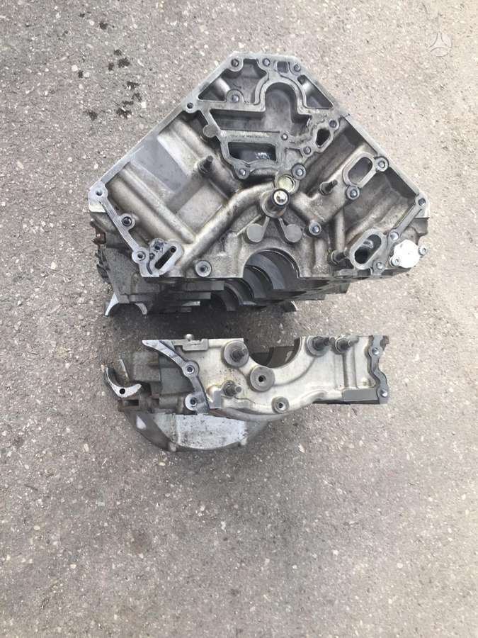Mercedes-Benz SL63 AMG, 156.985, engine block