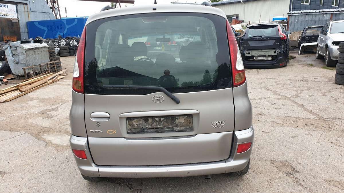 Toyota Yaris Verso