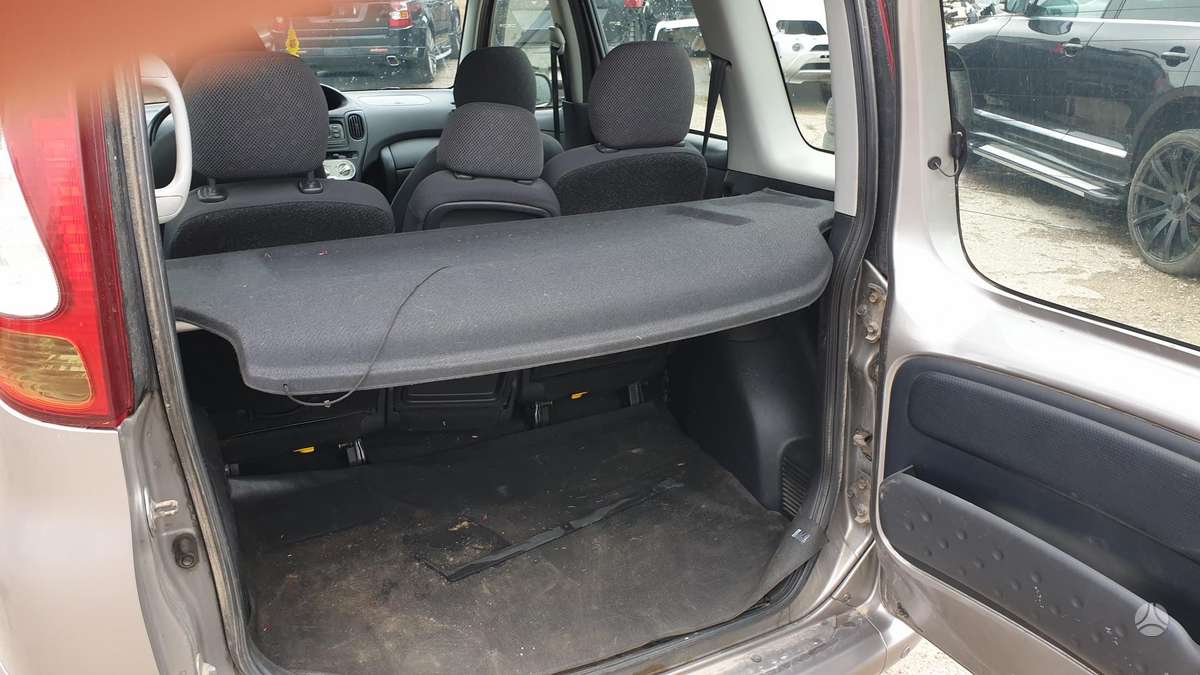 Toyota Yaris Verso