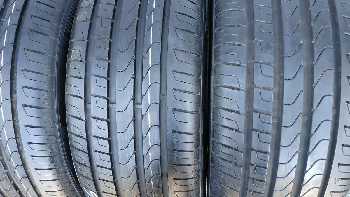 Pirelli, летние 235/45 R20