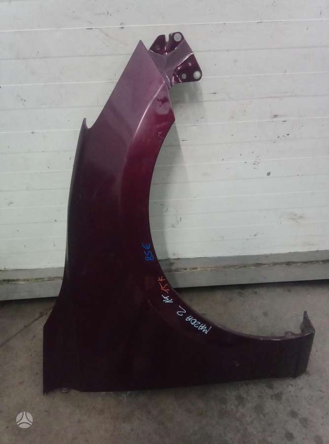 Mazda 2 kėbulo dalys