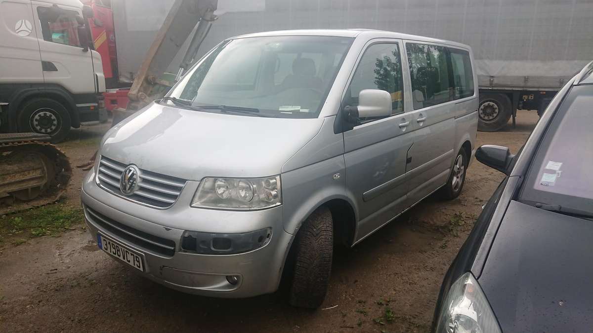 Volkswagen Multivan, passenger vans