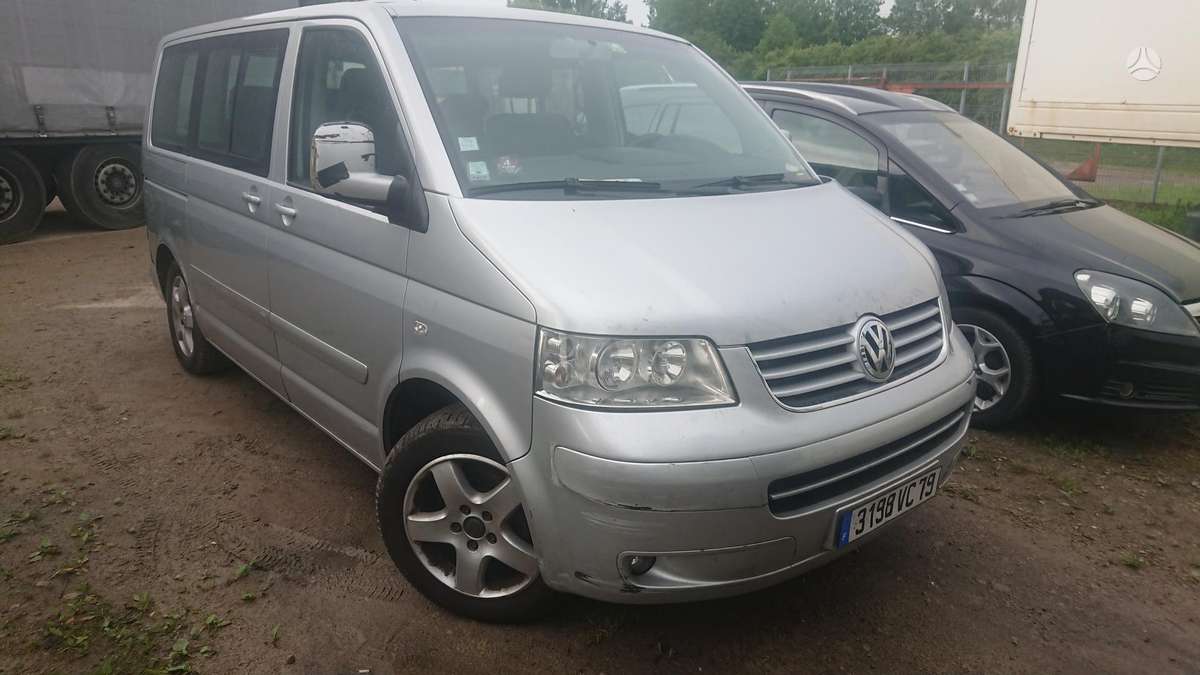 Volkswagen Multivan, passenger vans