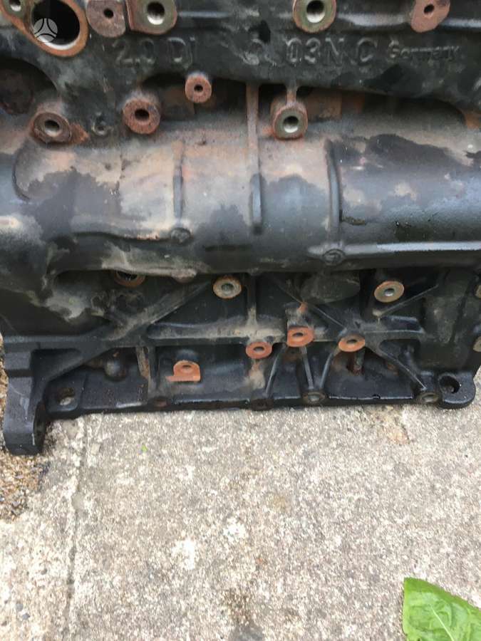 Volkswagen Passat, Crb