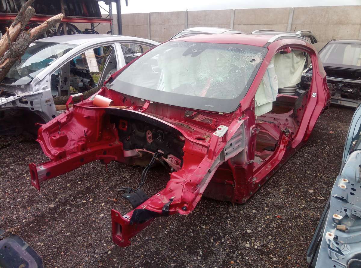 Kia Sportage kėbulo dalys