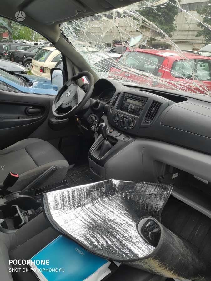 Nissan NV200